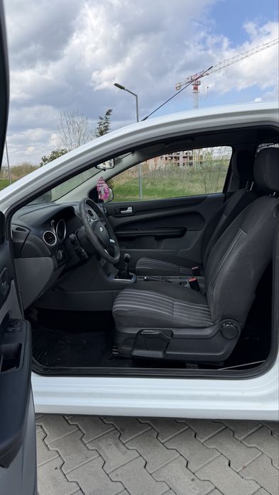 Ford Focus Facelift 2009 1.6 D 120 CP Manual 5+1 Trepte Autoutilitara Primu Nr Rosu