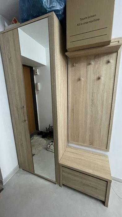 Продам прихожую б/у