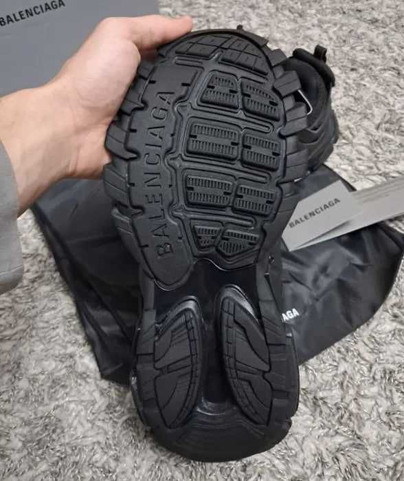 Sneakers Balenciaga Tracks Black cu eticheta marimea 39 (nu Nike, Gucci, Adidas, Balenciaga)