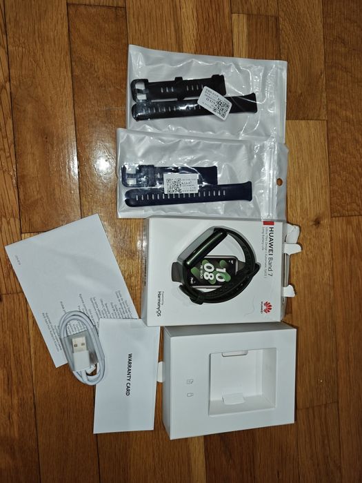 Смарт часовник Huawei band 7