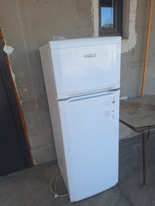 Холодильник рабочий