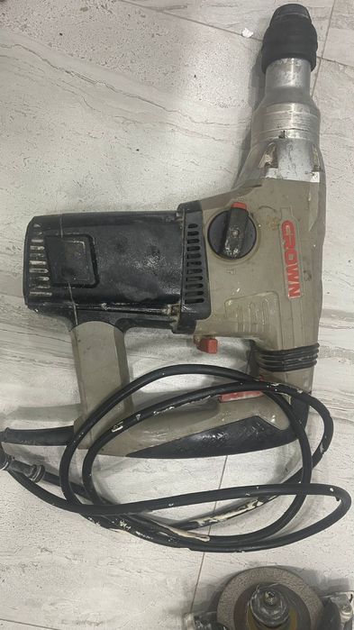 Перфоратор мощный