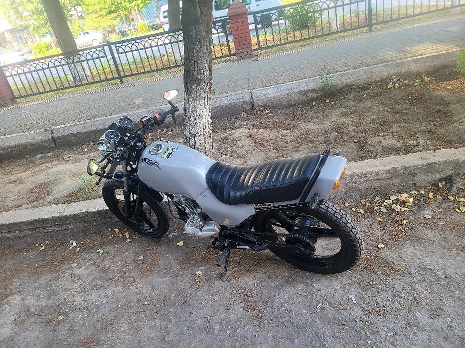 Honda cb 125T продам