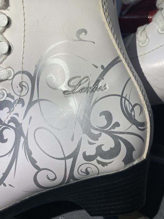 качествынные коньки