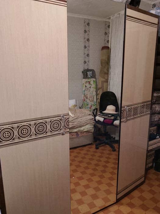 Продам спальный гарнитур