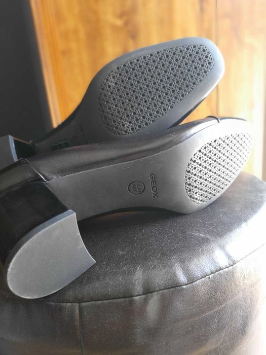 Дамски обувки Geox