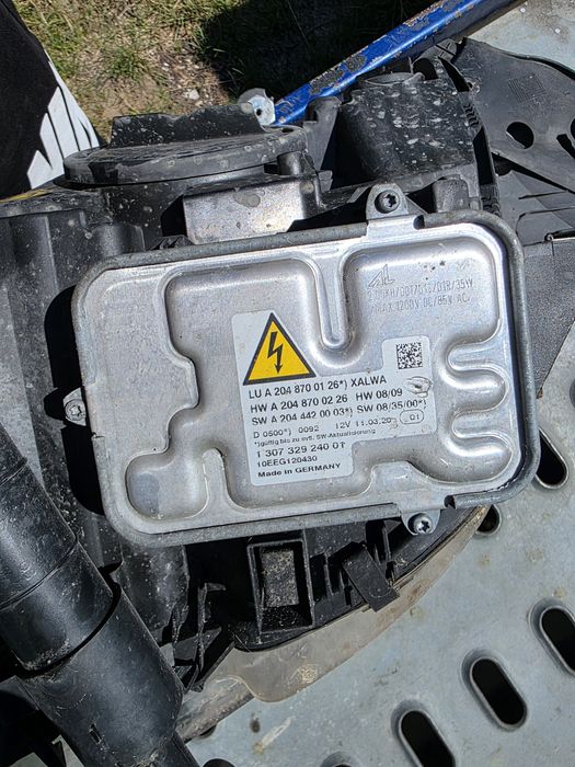 Баласта за фарове на Mercedes W204