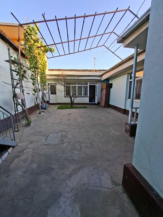 Продается Дом миробад район