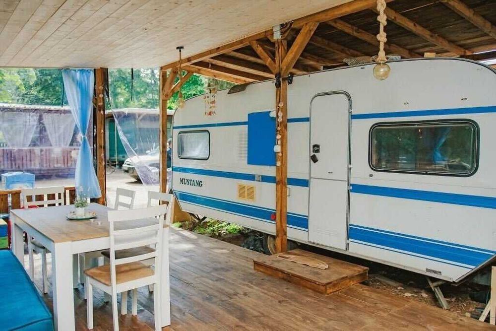 Каравана, бунгало,Градина под наем - Deja Vu