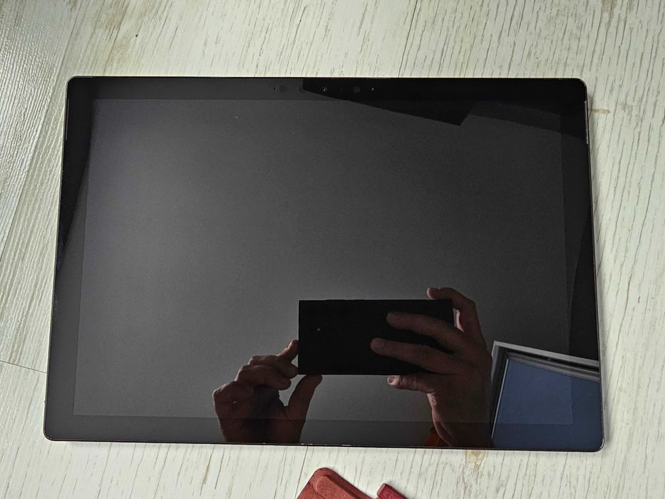 Таблет Microsoft Surface Pro 7 - със неработещо SSD