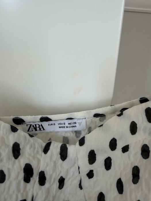 Рокля Zara с polka dots  размер S