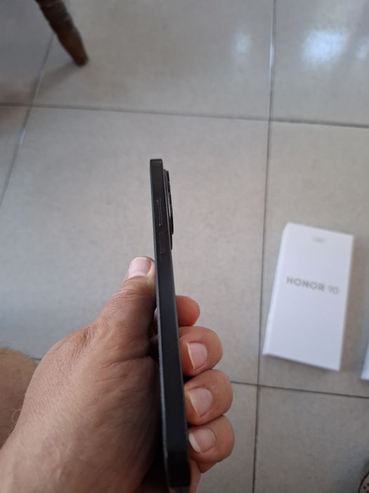 Honor 90 Lite като нов