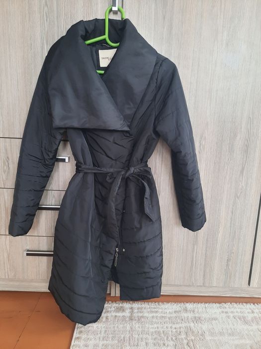 Продам женскую куртку