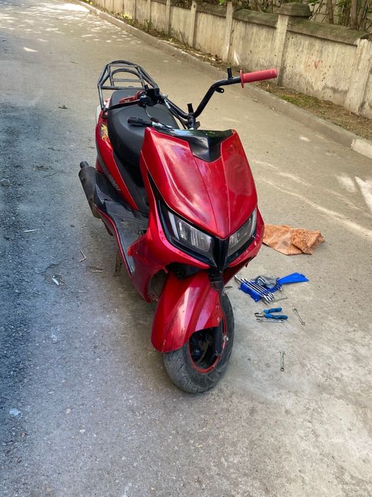 продам скутер м8
