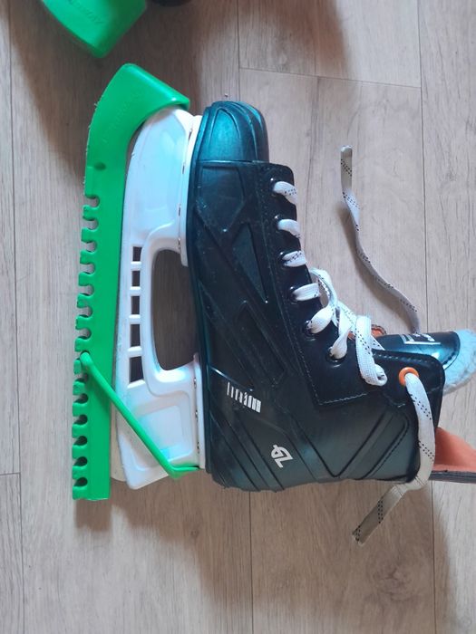 Продам Коньки в хорошем состояние
