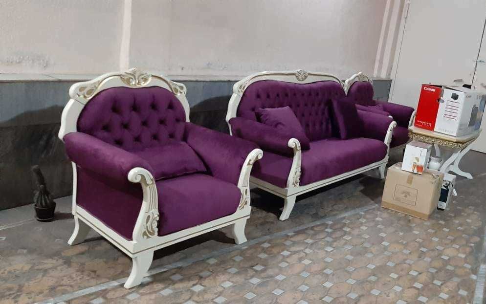 Журналный стол и Мягкая мебель