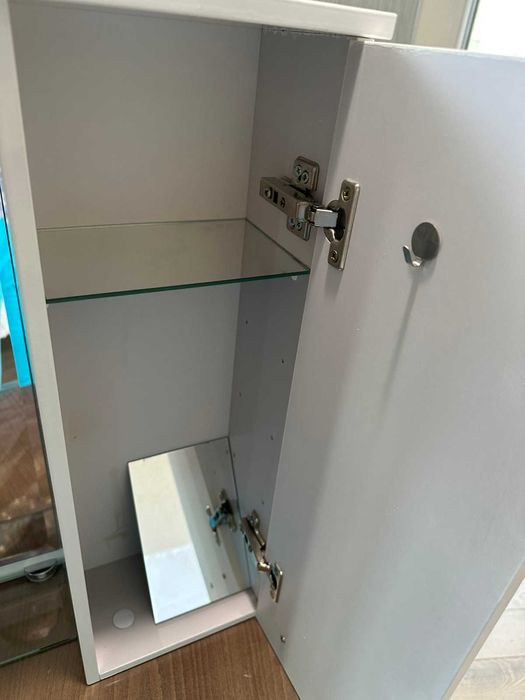 Шкаф/огледало за баня PVC