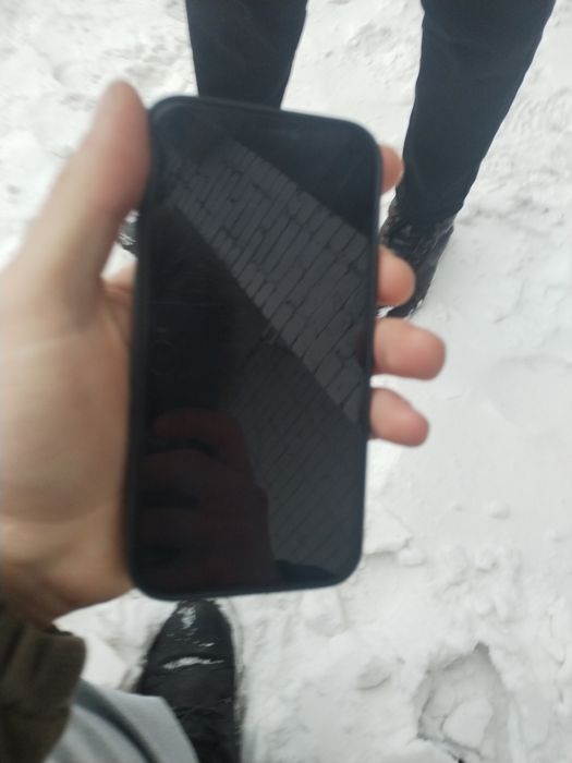 Обменяю айфон 12 про