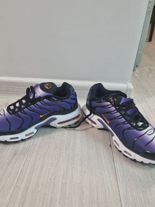 Продам кроссовки Nike Air Max
