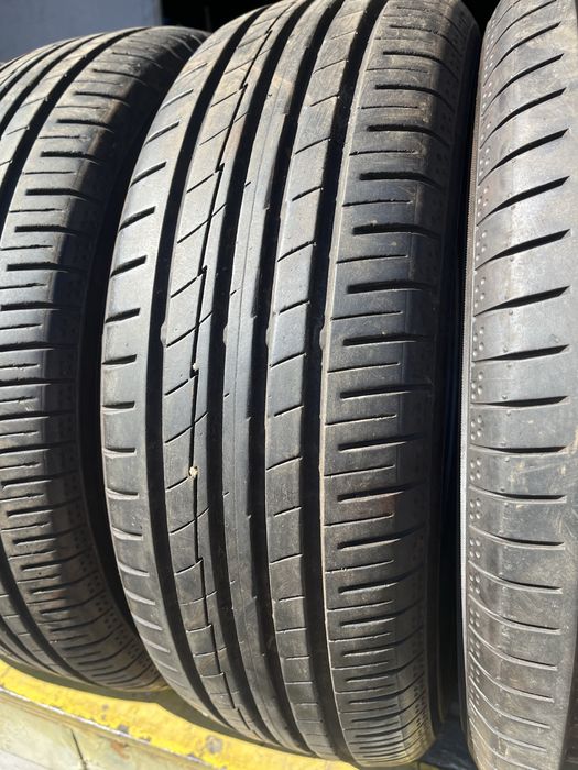 4 бр. летни гуми 195/65/15 Yokohama 6-6,5 mm DOT 4518/0419