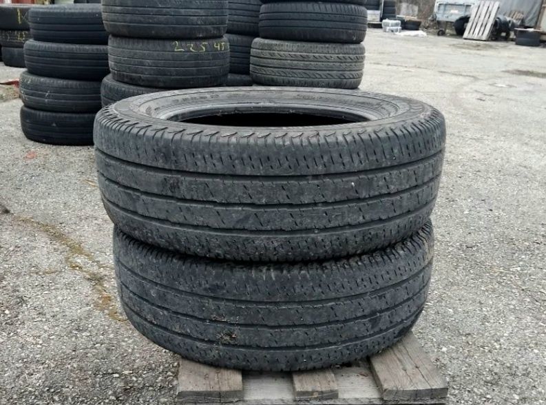 Гуми 215 65 16 C Ц Континентал Continental 2 броя - нов внос. Не са нови! Посочената цена е за един брой гума. Без коментар на цената. 43 години опит