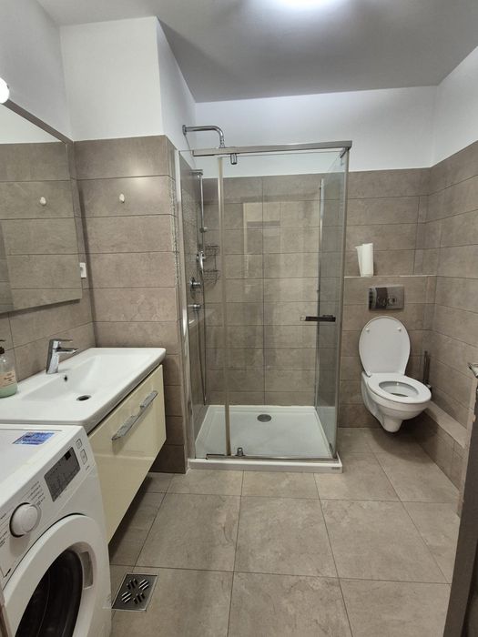 Inchiriez apartament 2 camere decomandate langa Iulius Mall - Park Lake  €650 nenegociabil