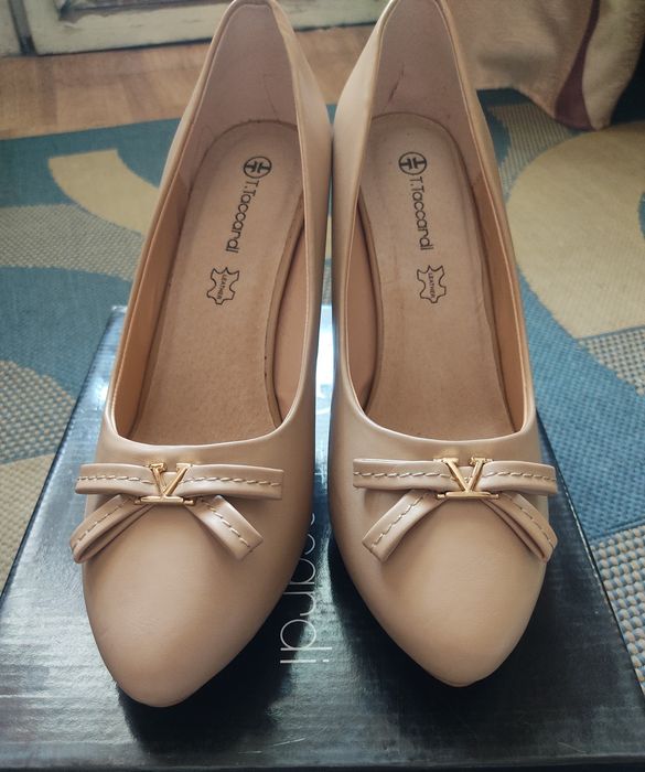 Туфли на каблуке