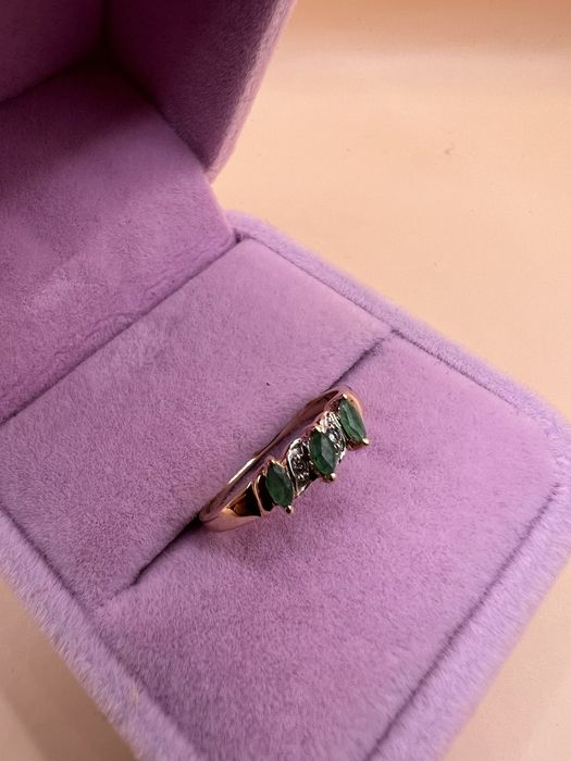 Продам золотое кольцо.