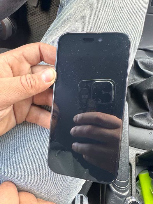 Айфон 15 продам на 128г