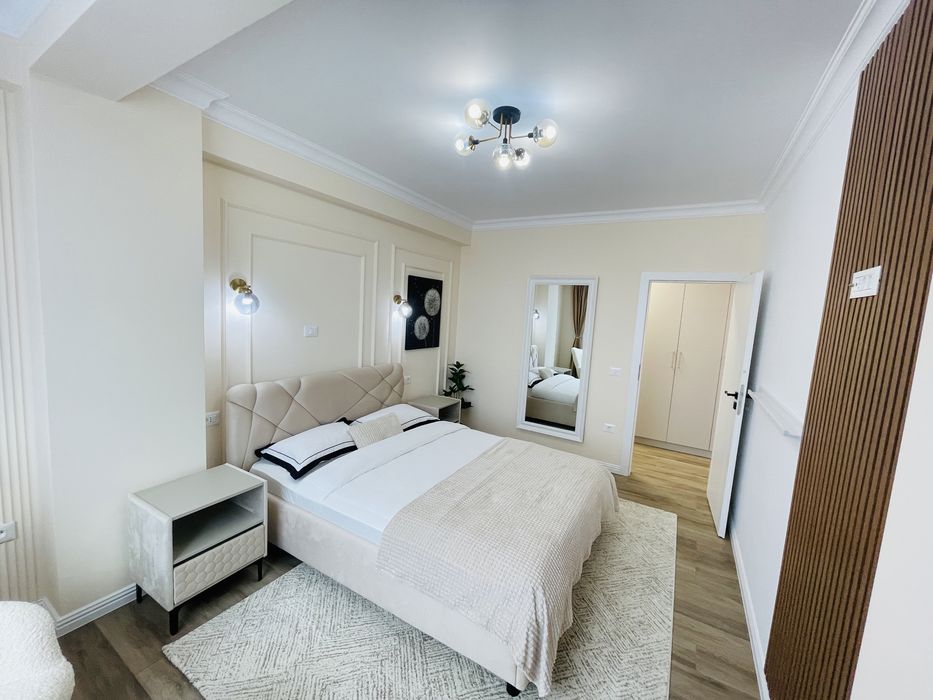 Apartament 3 camere de inchiriat zona Burdujeni