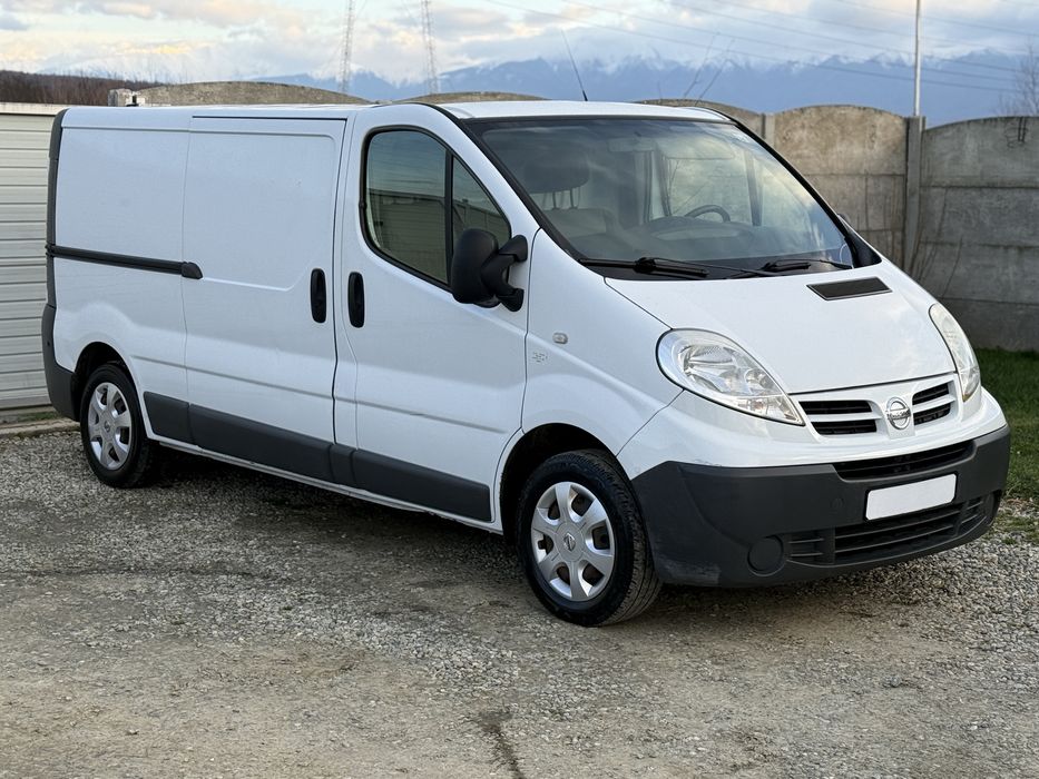 Nissan Primastar Lung 2011/06 - 2.0 DCI - 115 CP - A/C -