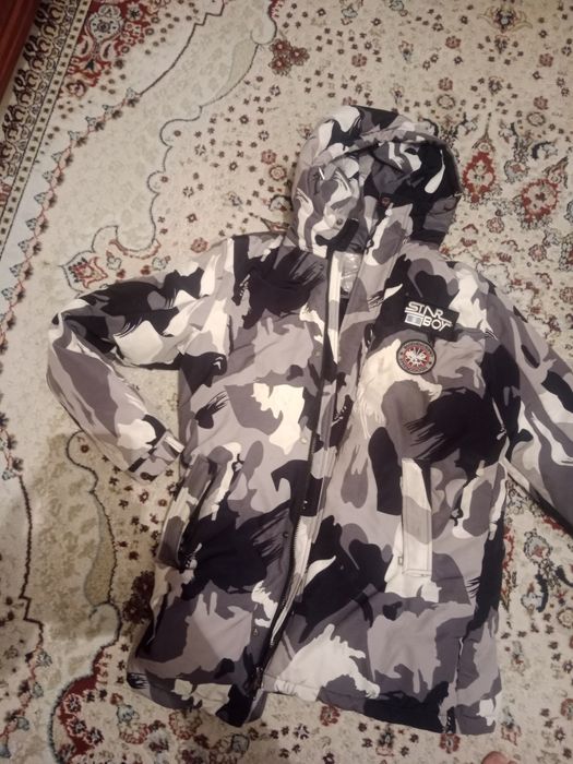 Продам куртку за 12к