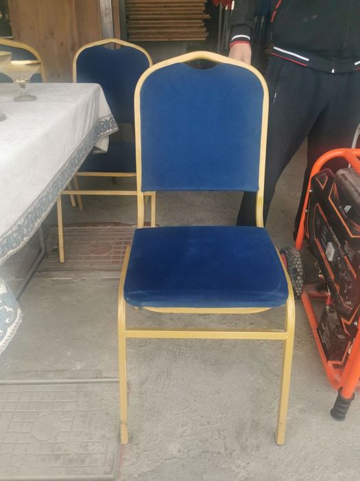 Аренда стол стул зонтик Бризинт посуда