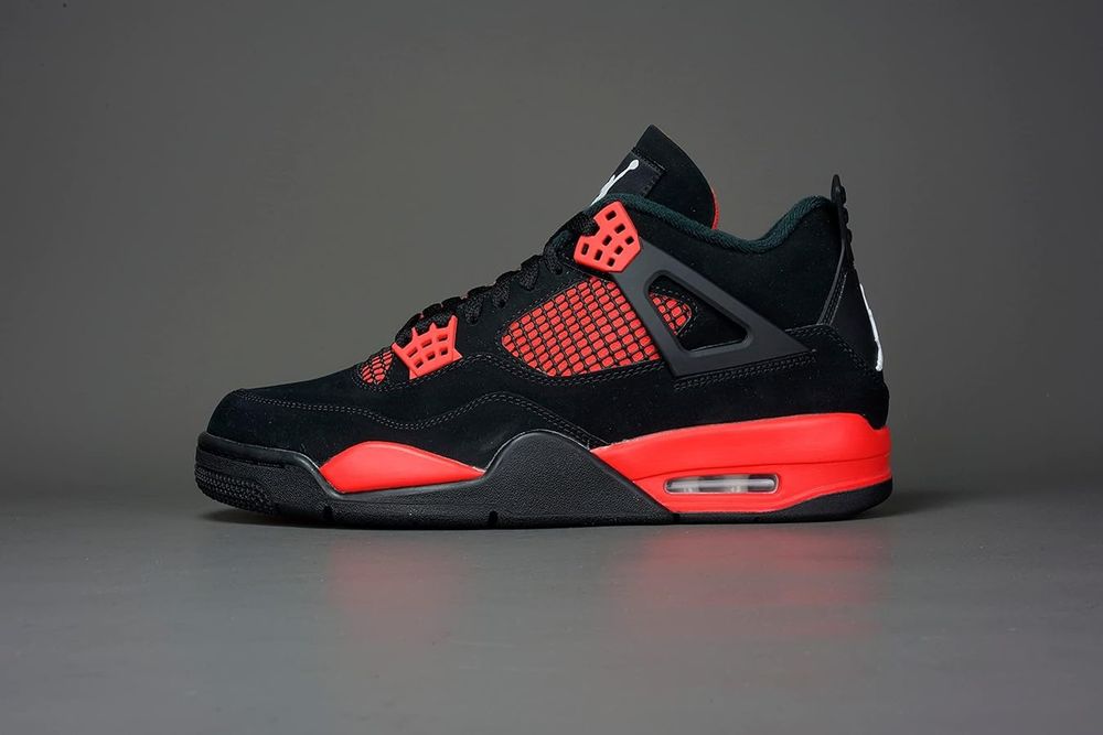 Jordan 4 Retro "Red Thunder"