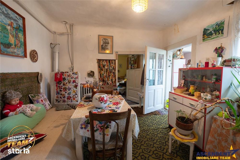 Casa traditionala, cu teren pretios de 534 mp, Targu Secuiesc