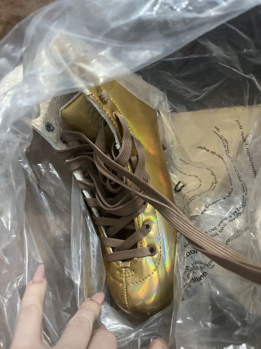 Продам коньки почти новые