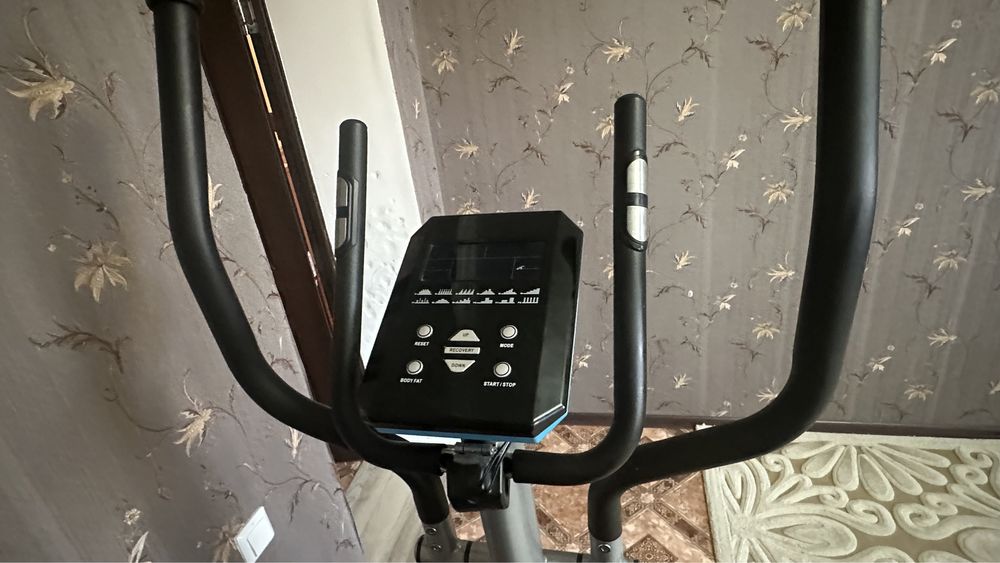 Larsen бренд тренажер сатылады.