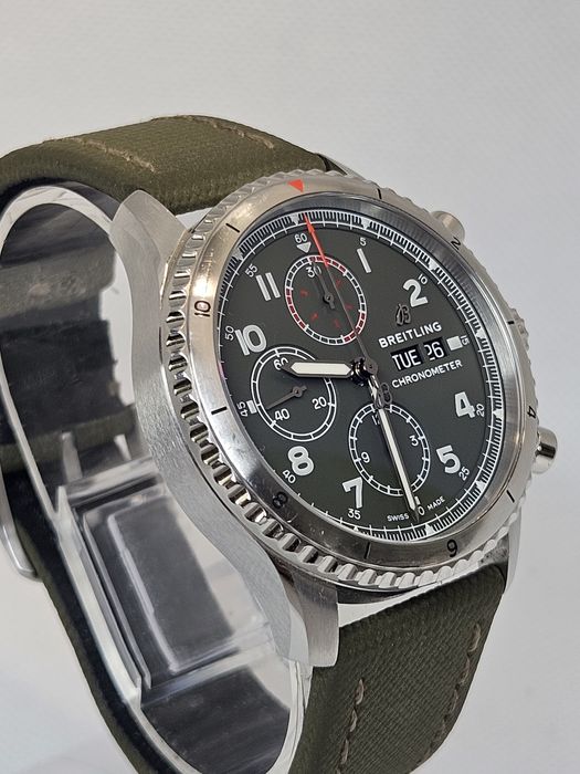Breitling AVIATOR 8 chronograph 43 CURTISS WARHAWK оригинален часовник