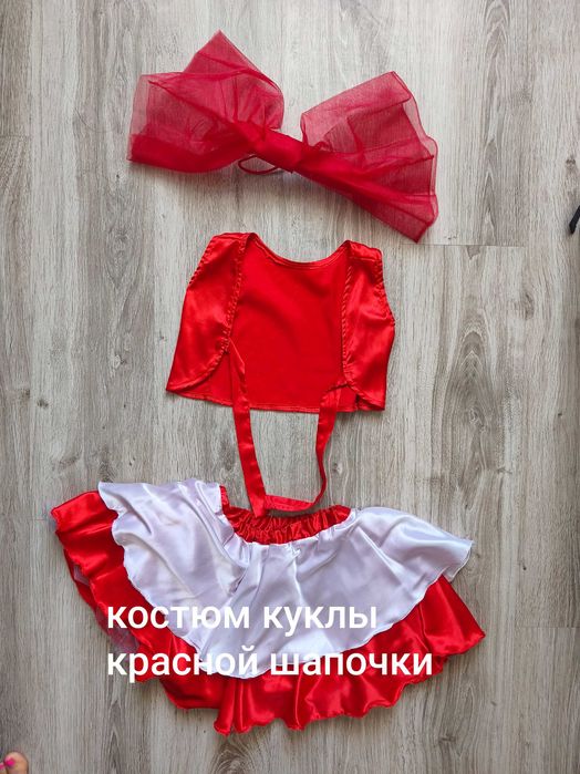 Продам платья на девочку 5-6 лет