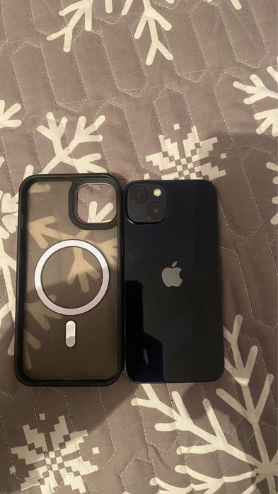 Продам iPhone 13..