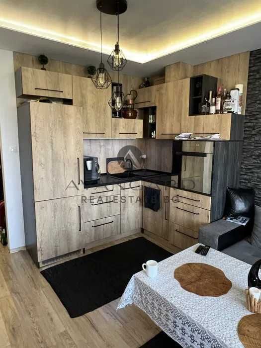 Продава се Тристаен апартамент в Пловдив, Христо Смирненски - 75 кв.м за 2027 €/кв.м - Снимка #4