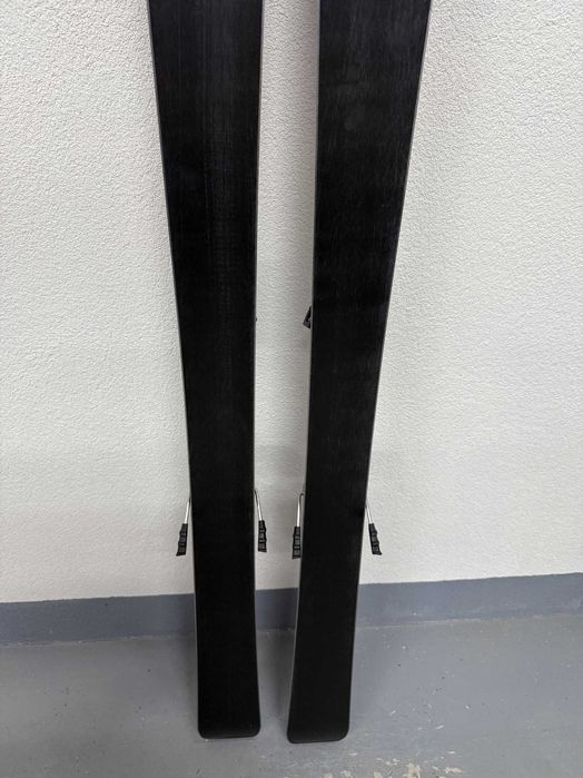 schi head total joy L158cm