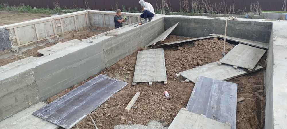 Продам участок с фундаментом