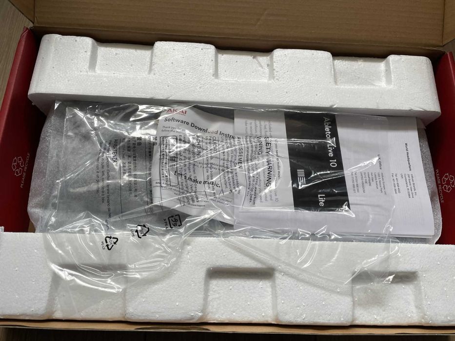 Akai mpd232 сэмплер для создания битов музыки  midi контроллер