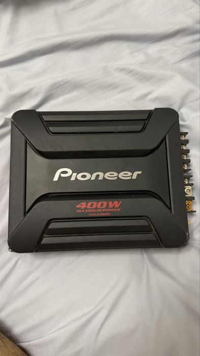 Kolonka i usilitel pioneer