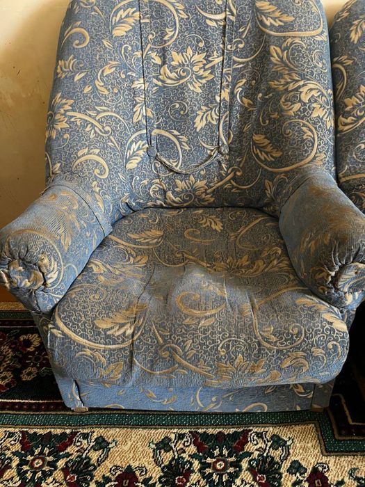 Диван 2 креслосымен сатылады