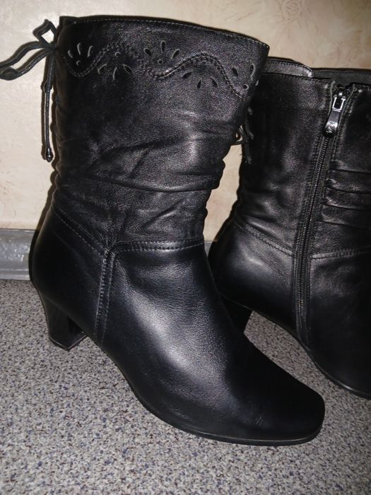 Продам демисезонные сапожки