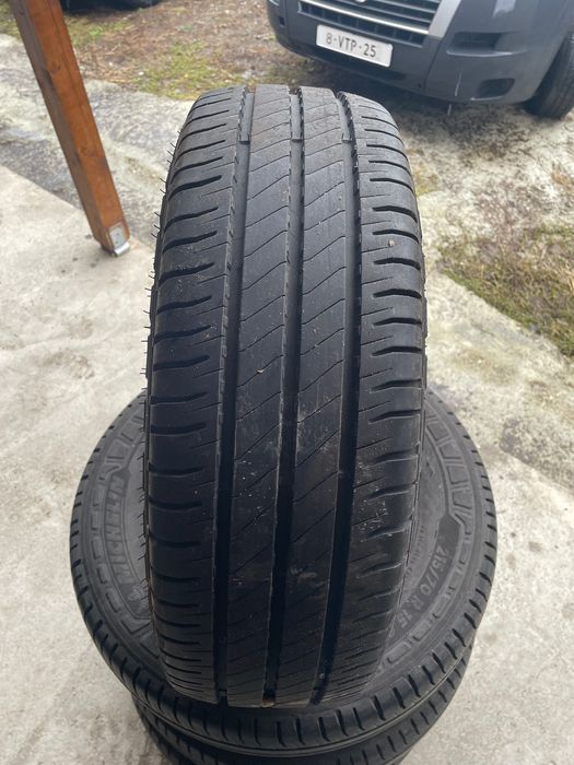 Vând ste cauciucuri de vara C marca Michelin