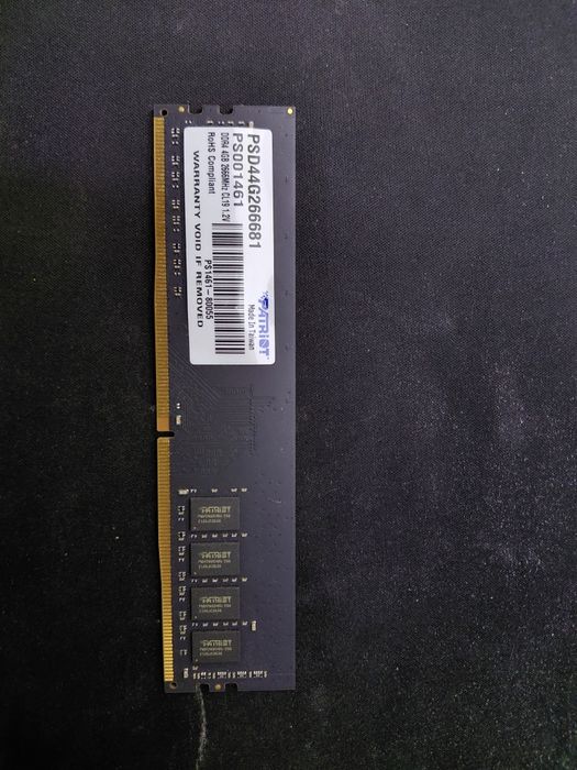 Vând Memorie RAM Patriot 4Gb DDR4 2666Hz