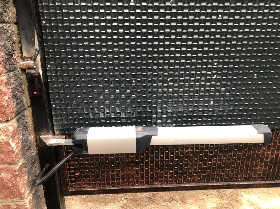 Распашная Автоматика для ворот